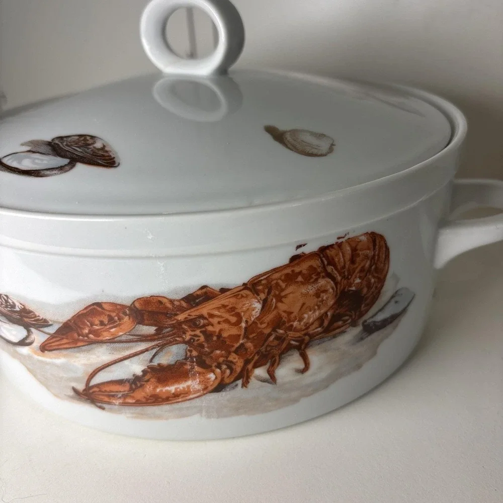 VTG Seafood Soup‎ Tureen w/ Lid Lobster Clams Handles Made in Japan Porcelain